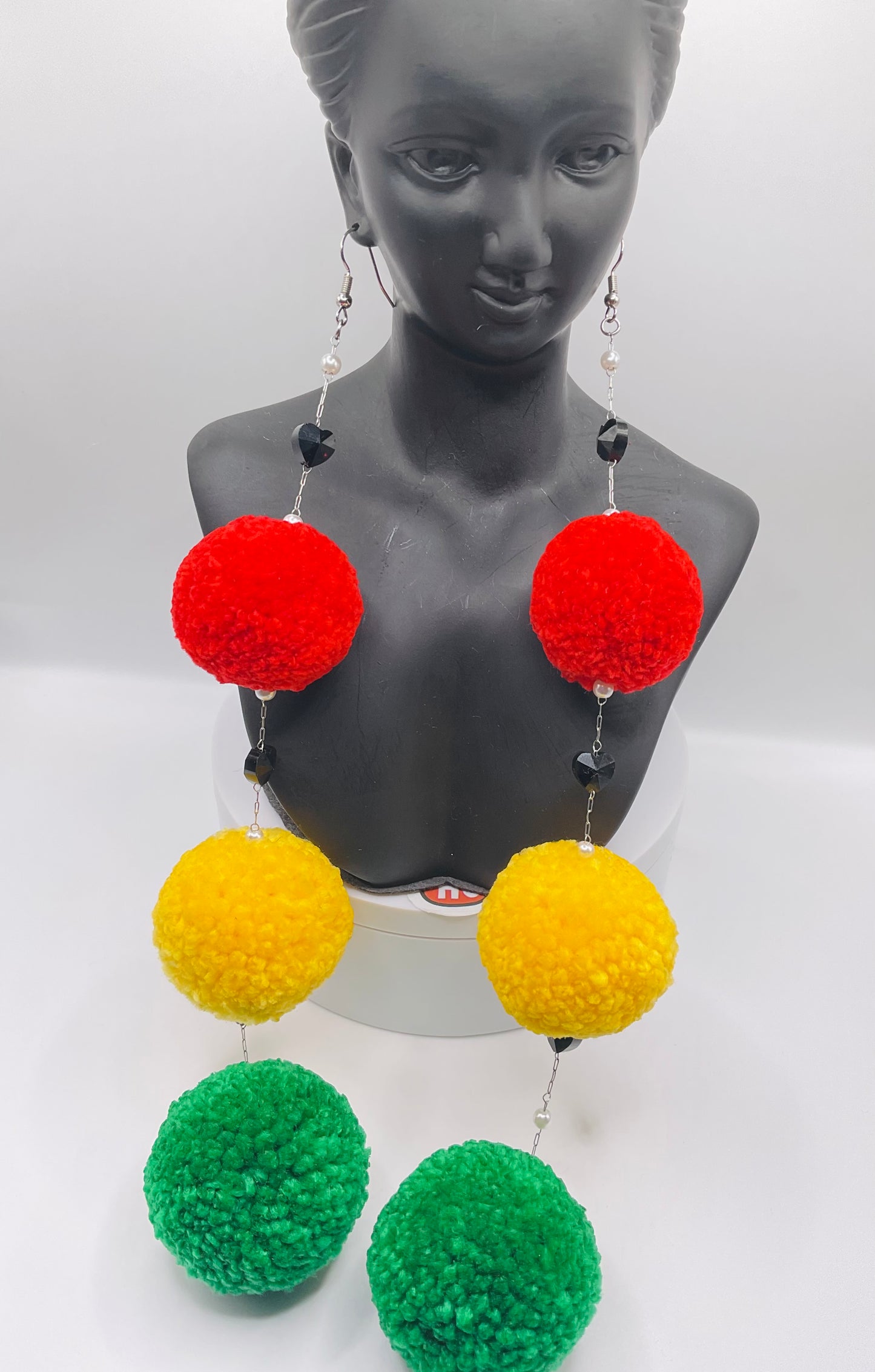 Pom Pom earrings