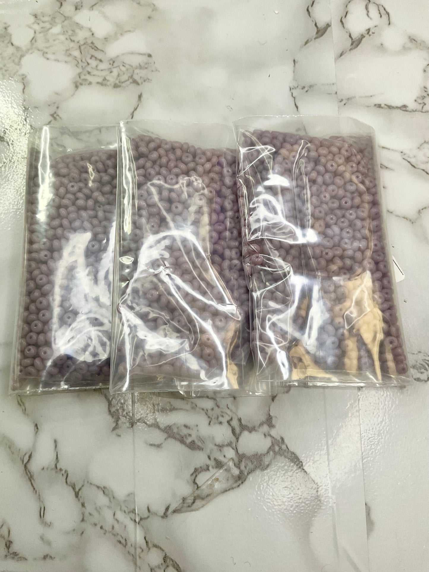 Round seed beads for jewelry making